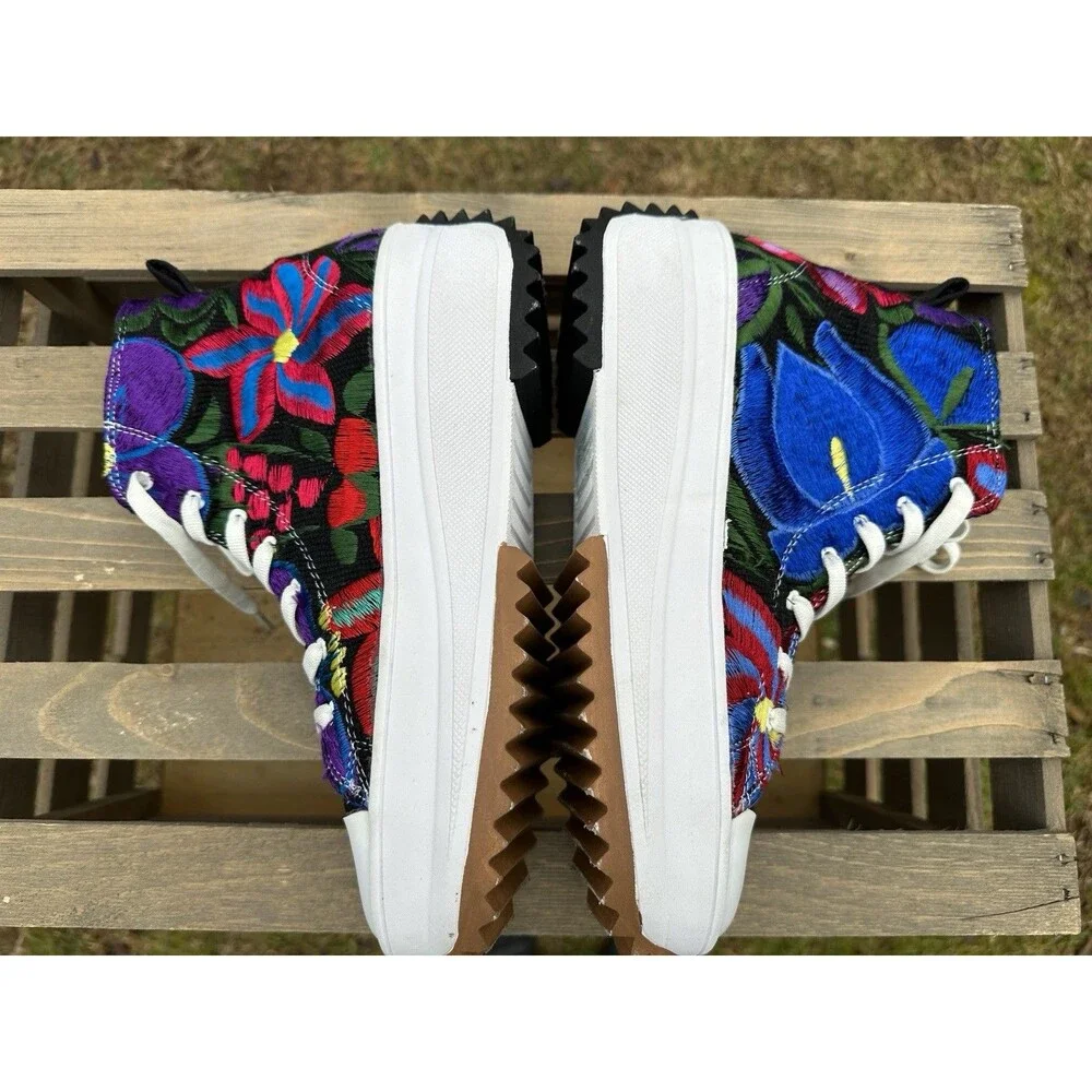 Mexican Artisanal Embroidered Flower high top sneakers size 27 Fits like a US 9